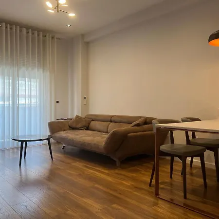 Apartment Skanderbeg 3 *